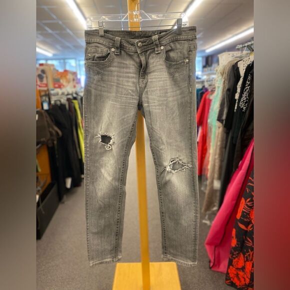 Miss Me Ladies 27 Boyfriend Ankle Jeans in Distressed Gray - Picture 1 of 3